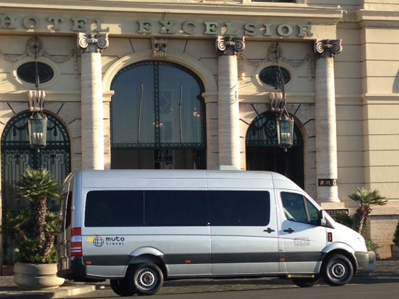 Mercedes Sprinter (1 - 15 pax)